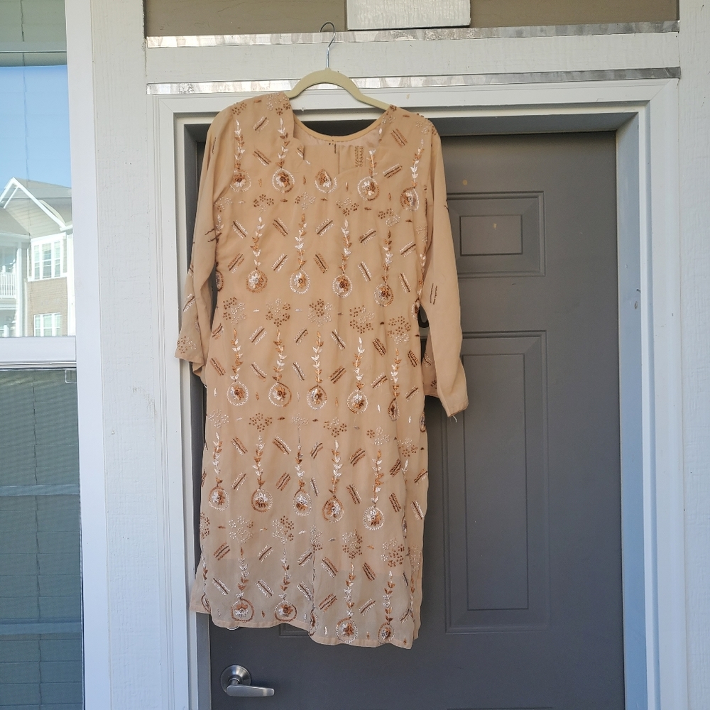 Pakistani / indian salwar kameez